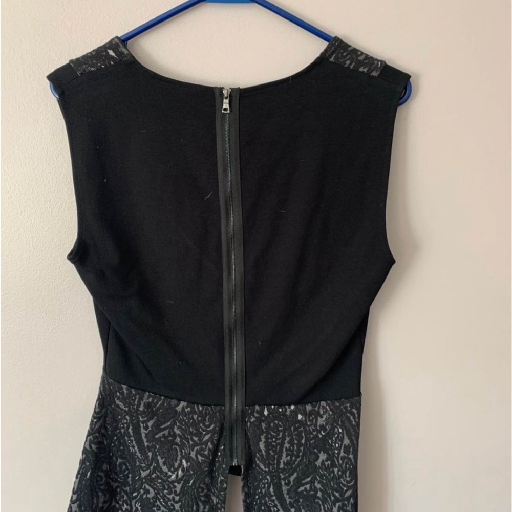 BCBG TOP NWT - Picture 2 of 3